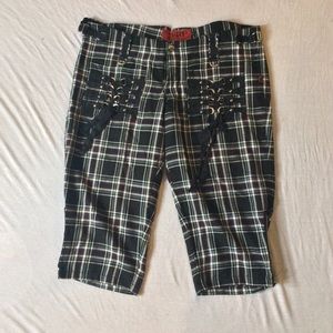 Tripp NYC Plaid Capri Pants size 11